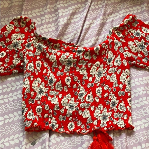 Forever 21 Floral Crop Top - Picture 5 of 9